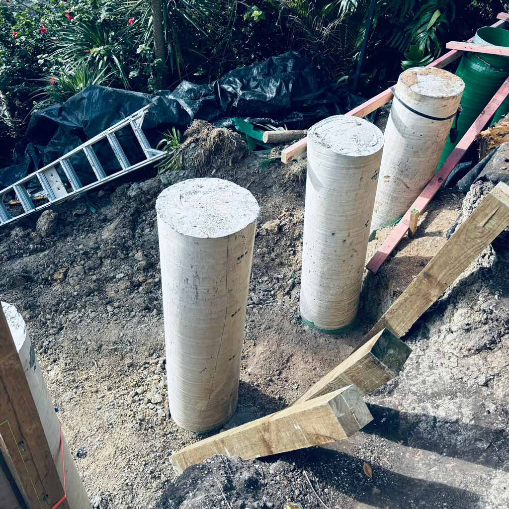 Palisade-Retaining-Structures-1