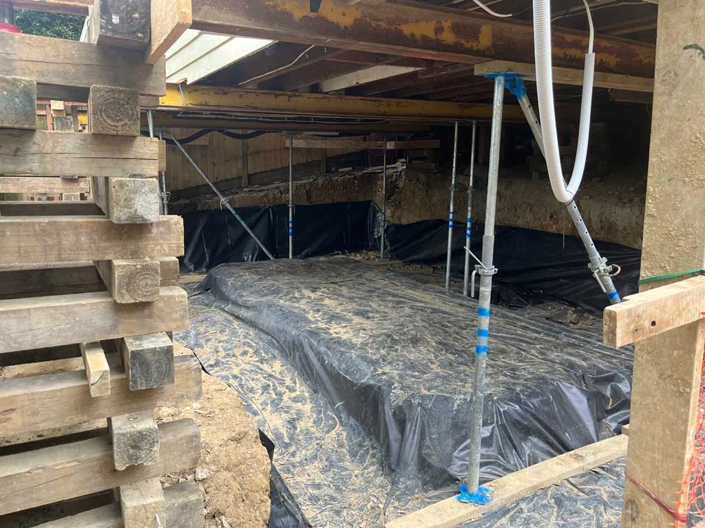 Block-retaining-companies-near-me-Parnell-Auckland